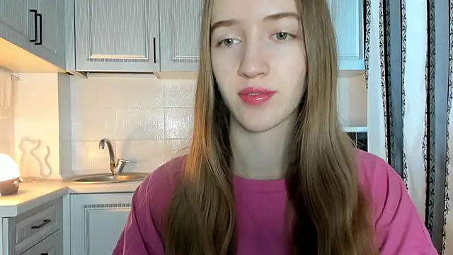 Snapshot of leslie_my_lovee chatting on 11-20-25, 11:32 leslie my lovee online show from 11-20-25, 11:32