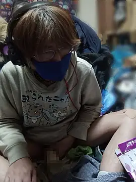 tocchiki online show from 04-25-26, 03:20