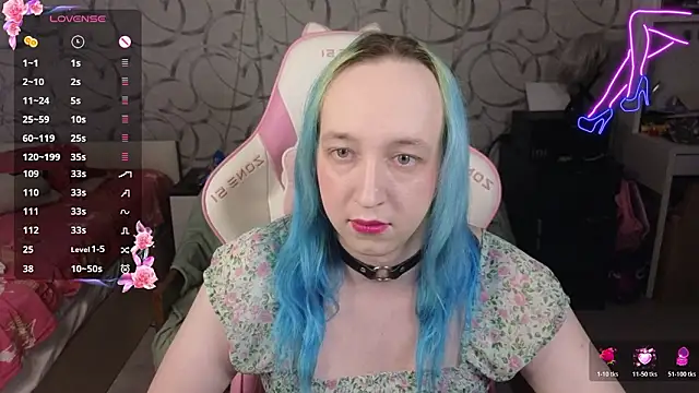 Snapshot of TheTrixy chatting on 03-09-26, 10:52 TheTrixy online show from 03-09-26, 10:52