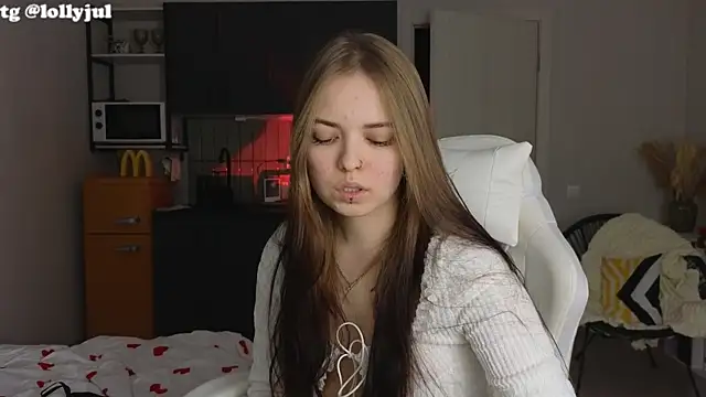 doll lol  online show from 09-29-25, 07:30