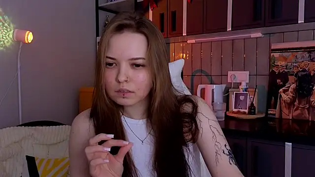 doll lol  online show from 12-18-25, 06:03