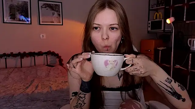 doll lol  online show from 05-12-26, 07:11
