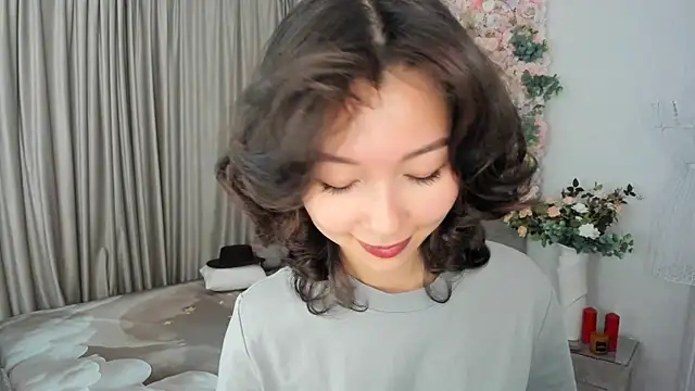 AgnieszkaBanana online show from 10-22-25, 02:23