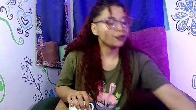 Snapshot of 420viol3ta_ chatting on 06-20-26, 01:30 420viol3ta online show from 06-20-26, 01:30