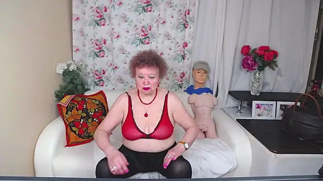YourHotGranny online show from 06-04-26, 11:16
