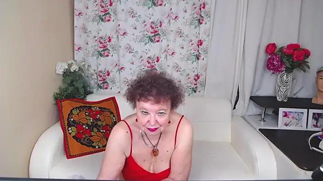 YourHotGranny online show from 06-12-26, 10:25