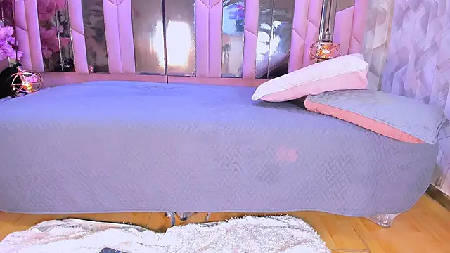 Snapshot of AlinaSweett chatting on 02-23-26, 05:10 AlinaSweett online show from 02-23-26, 05:10