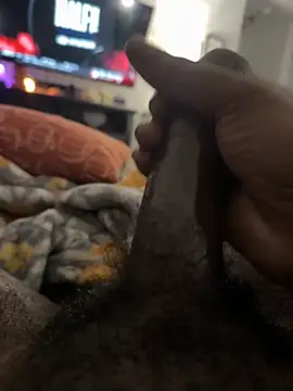 Snapshot of TeddyLove96 chatting on 11-06-25, 04:35 TeddyLove96 online show from 11-06-25, 04:35