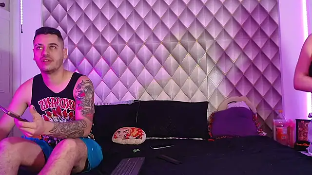 Snapshot of CoupleSwingerLatin chatting on 02-25-26, 07:07 CoupleSwingerLatin online show from 02-25-26, 07:07