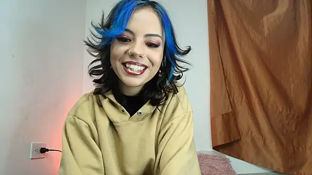 Snapshot of Alicia_Ortiiz chatting on 03-15-25, 02:03 Alicia Ortiiz online show from 03-15-25, 02:03