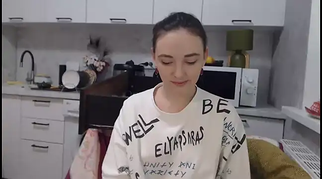 Snapshot of StacyMind chatting on 12-06-24, 06:39 StacyMind online show from 12-06-24, 06:39