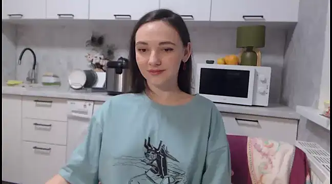 Snapshot of StacyMind chatting on 12-11-24, 10:38 StacyMind online show from 12-11-24, 10:38