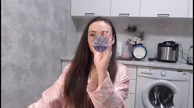 Snapshot of StacyMind chatting on 12-24-24, 08:05 StacyMind online show from 12-24-24, 08:05