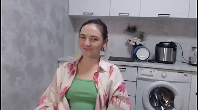 Snapshot of StacyMind chatting on 12-28-24, 08:36 StacyMind online show from 12-28-24, 08:36