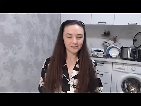 Snapshot of StacyMind chatting on 01-11-25, 10:18 StacyMind online show from 01-11-25, 10:18