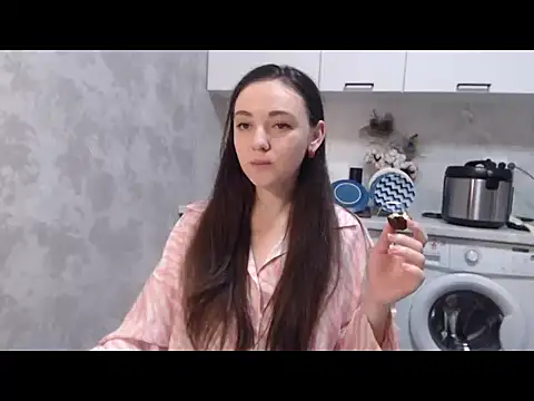 Snapshot of StacyMind chatting on 01-18-25, 09:55 StacyMind online show from 01-18-25, 09:55