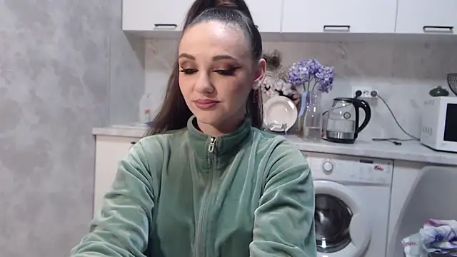 Snapshot of StacyMind chatting on 02-07-25, 06:24 StacyMind online show from 02-07-25, 06:24