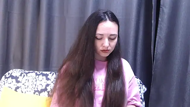 Snapshot of StacyMind chatting on 10-01-25, 08:15 StacyMind online show from 10-01-25, 08:15