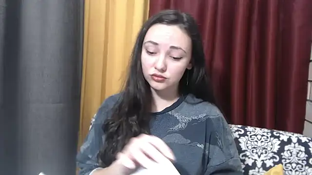 Snapshot of StacyMind chatting on 12-16-25, 08:03 StacyMind online show from 12-16-25, 08:03