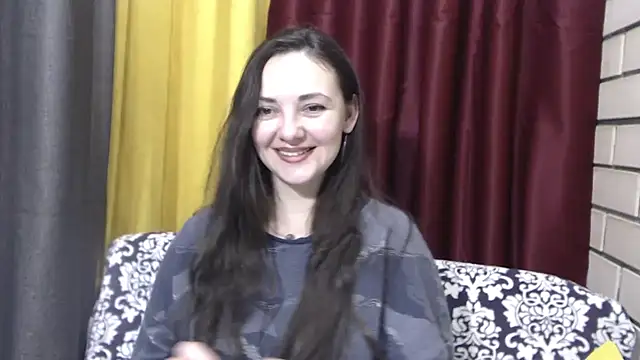 Snapshot of StacyMind chatting on 12-17-25, 08:04 StacyMind online show from 12-17-25, 08:04