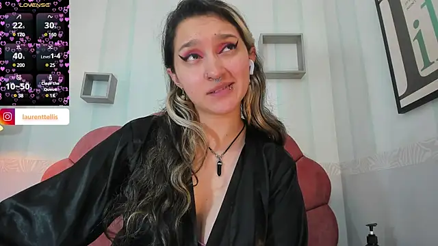 Snapshot of Laurent_elis chatting on 03-09-25, 08:07 Laurent elis online show from 03-09-25, 08:07