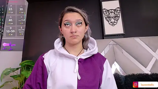 Snapshot of Laurent_elis chatting on 10-12-25, 04:44 Laurent elis online show from 10-12-25, 04:44