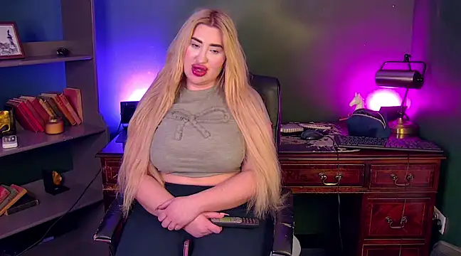 Snapshot of FerrariRedxBabestation chatting on 03-05-25, 09:26 FerrariRedxBabestation online show from 03-05-25, 09:26