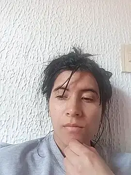 Snapshot of Yeimy_sweetf chatting on 01-11-25, 05:40 Yeimy sweetf online show from 01-11-25, 05:40