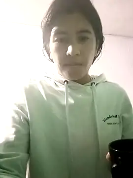 Snapshot of Yeimy_sweetf chatting on 01-19-25, 12:28 Yeimy sweetf online show from 01-19-25, 12:28