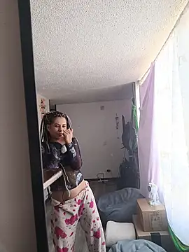 Hellen dumont online show from 11-22-25, 01:32