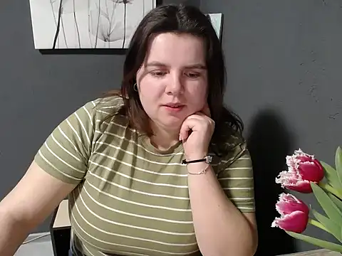 so shy online show from 03-08-25, 09:06