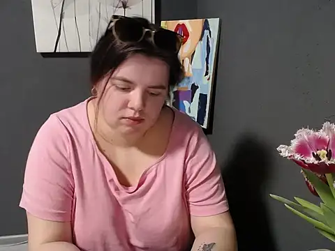 so shy online show from 03-10-25, 10:15