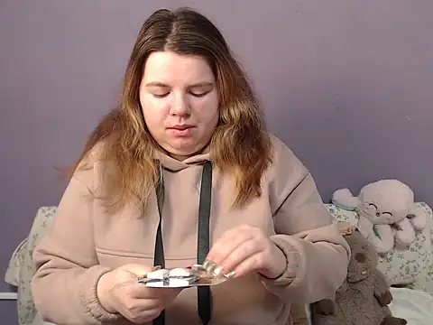 so shy online show from 12-15-25, 07:12