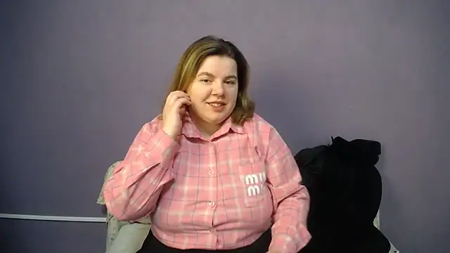 so shy online show from 04-17-26, 06:27