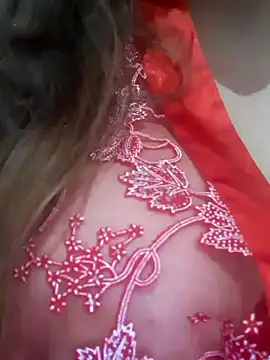 Snapshot of carmelasexy chatting on 12-14-24, 01:59 carmelasexy online show from 12-14-24, 01:59