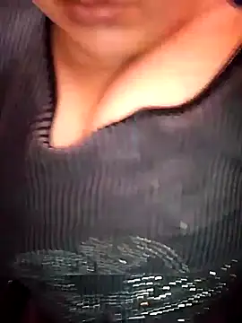 Snapshot of carmelasexy chatting on 11-18-25, 02:21 carmelasexy online show from 11-18-25, 02:21