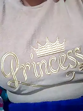 Snapshot of carmelasexy chatting on 11-27-25, 05:37 carmelasexy online show from 11-27-25, 05:37