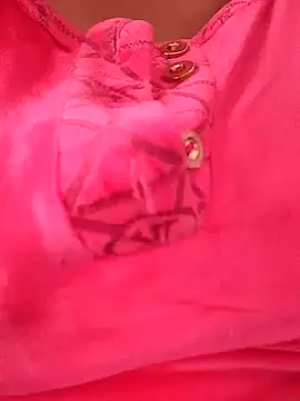 Snapshot of carmelasexy chatting on 12-17-25, 12:44 carmelasexy online show from 12-17-25, 12:44