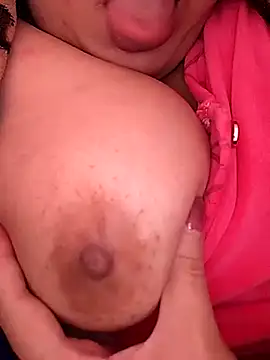 Snapshot of carmelasexy chatting on 12-18-25, 01:06 carmelasexy online show from 12-18-25, 01:06