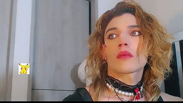 Snapshot of honey_skin chatting on 02-21-25, 02:16 honey skin online show from 02-21-25, 02:16