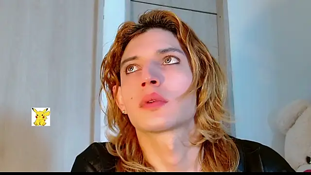 Snapshot of honey_skin chatting on 03-04-25, 11:40 honey skin online show from 03-04-25, 11:40