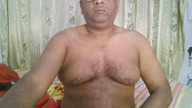 Beargryzzly online show from 01-01-25, 02:31