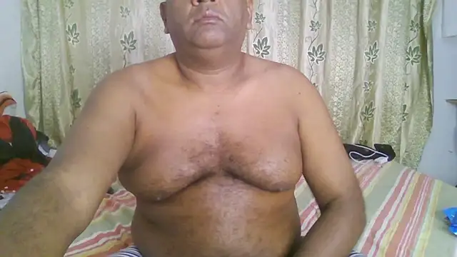 Beargryzzly online show from 01-01-25, 06:38