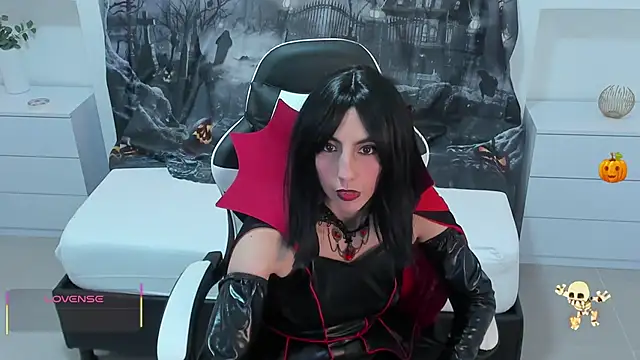 Snapshot of candy_summer28 chatting on 10-31-25, 07:37 candy summer28 online show from 10-31-25, 07:37