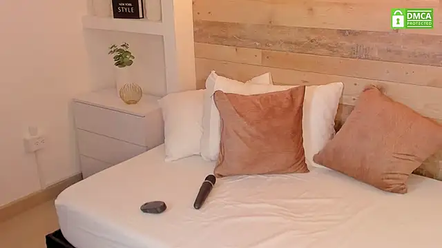 Snapshot of candy_summer28 chatting on 11-02-25, 07:22 candy summer28 online show from 11-02-25, 07:22