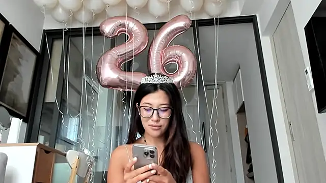 Snapshot of jane_sui chatting on 02-13-26, 01:45 jane sui online show from 02-13-26, 01:45