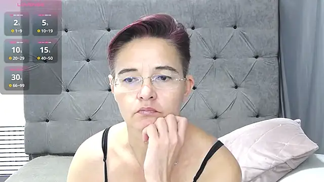 StaceyDarling online show from 11-22-25, 05:01