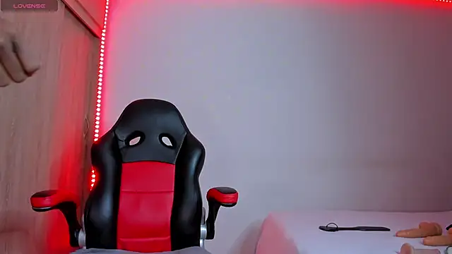 Snapshot of barbiee_ebony chatting on 11-03-25, 04:03 barbiee ebony online show from 11-03-25, 04:03