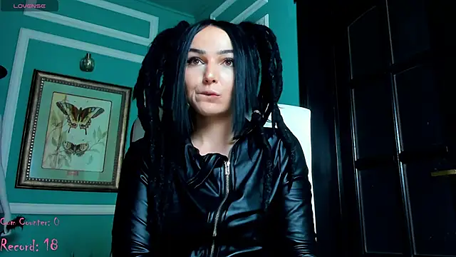 Snapshot of 1Munique chatting on 02-16-25, 04:10 1Munique online show from 02-16-25, 04:10