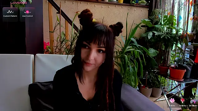 Snapshot of 1Munique chatting on 09-24-25, 07:23 1Munique online show from 09-24-25, 07:23